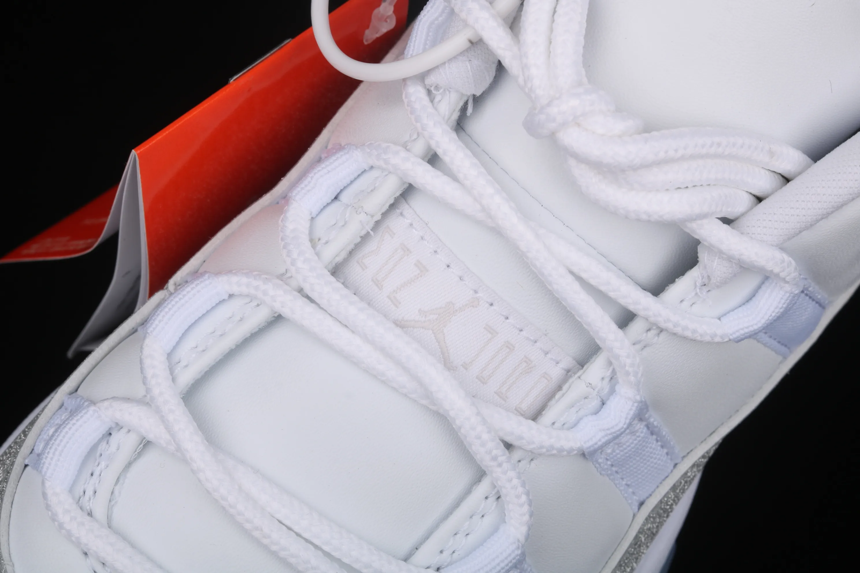 All categories Air Jordan Jordan series basketball shoes Air Jordan 11 Air Jordan 11 low Metallic Silver AJ11 Joe 11 Swarovski Stars AH0715-100